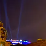 Luxury House Riviera アパート